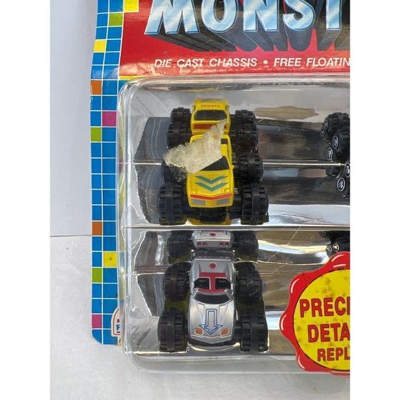 Micro Off Road Monsters Rumble Pet Rico 1011 Machines MISP NOS - Picture 2 of 6